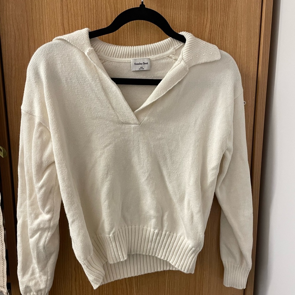 Aritizia sweater